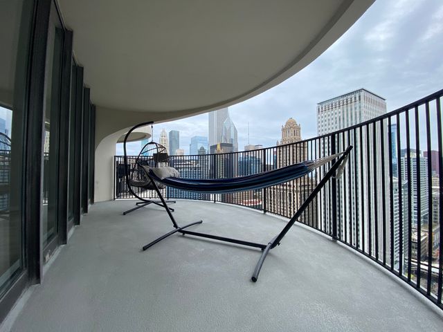 300 N State Street 3834, Chicago, IL 60654