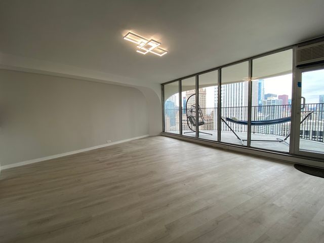 300 N State Street 3834, Chicago, IL 60654