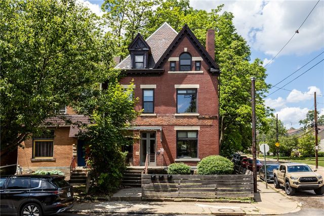 300 S Trenton Ave, Wilkinsburg, PA 15221