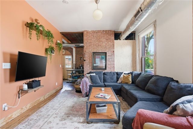 300 S Trenton Ave, Wilkinsburg, PA 15221