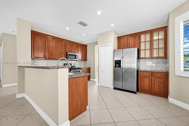 2784 SW 129th Ter, Miramar, FL 33027