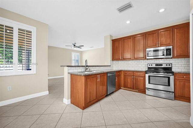 2784 SW 129th Ter, Miramar, FL 33027