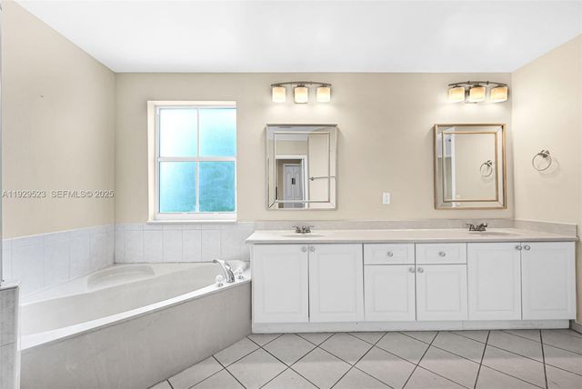 2784 SW 129th Ter, Miramar, FL 33027