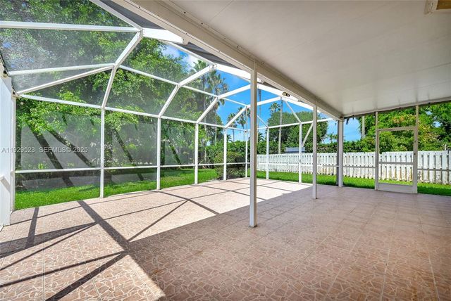 2784 SW 129th Ter, Miramar, FL 33027