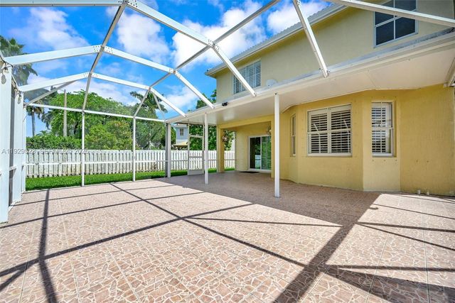 2784 SW 129th Ter, Miramar, FL 33027