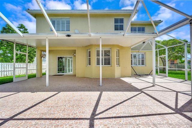 2784 SW 129th Ter, Miramar, FL 33027