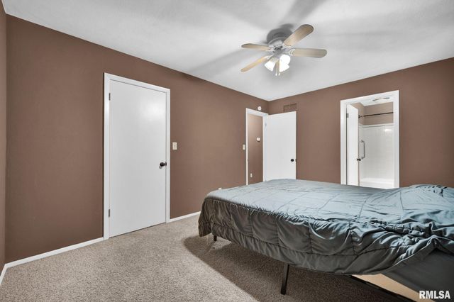 318 ARBOR VITAE Drive, Germantown Hills, IL 61548