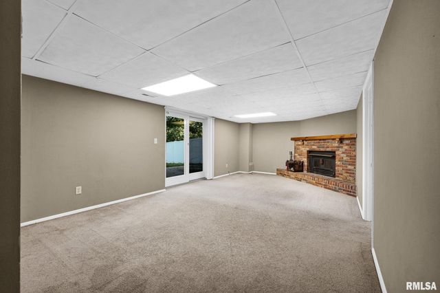 318 ARBOR VITAE Drive, Germantown Hills, IL 61548