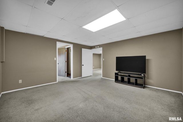 318 ARBOR VITAE Drive, Germantown Hills, IL 61548