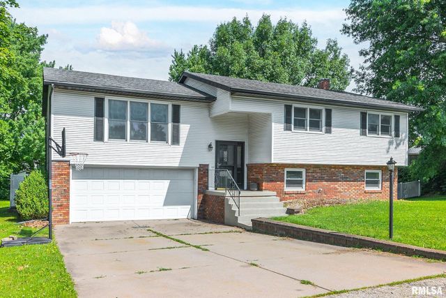 318 ARBOR VITAE Drive, Germantown Hills, IL 61548