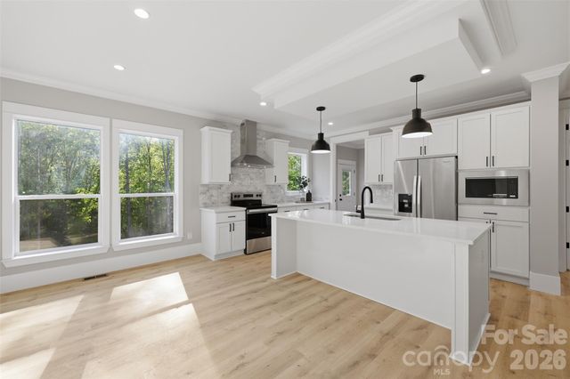 245 White Point Lane, Taylorsville, NC 28681