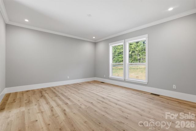 245 White Point Lane, Taylorsville, NC 28681
