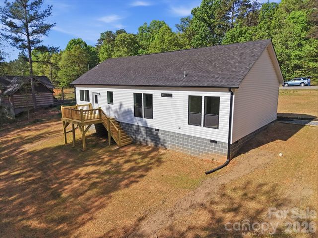 245 White Point Lane, Taylorsville, NC 28681