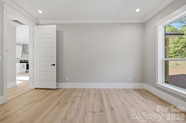 245 White Point Lane, Taylorsville, NC 28681