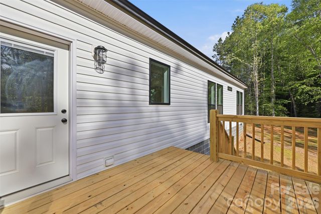 245 White Point Lane, Taylorsville, NC 28681
