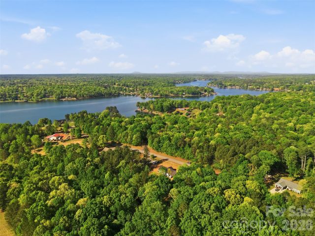 245 White Point Lane, Taylorsville, NC 28681