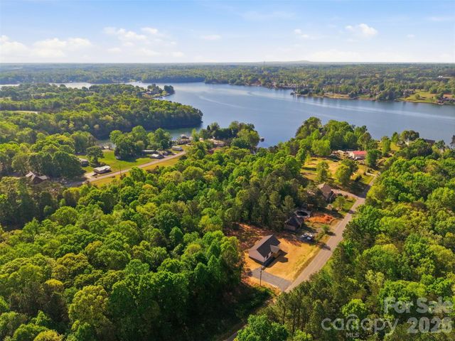 245 White Point Lane, Taylorsville, NC 28681
