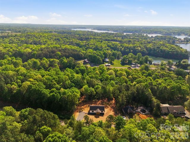 245 White Point Lane, Taylorsville, NC 28681