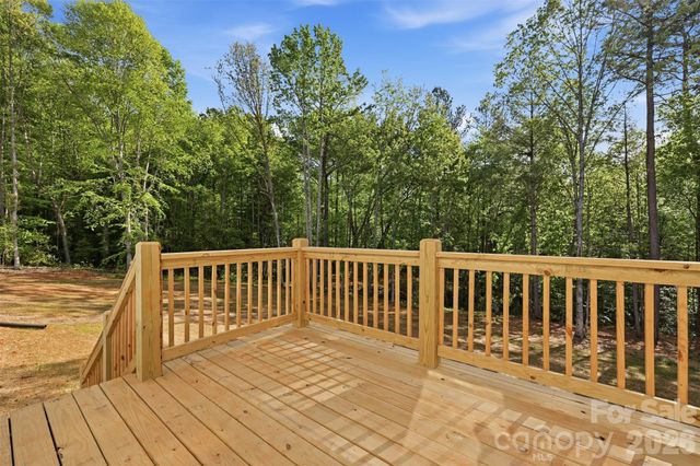 245 White Point Lane, Taylorsville, NC 28681