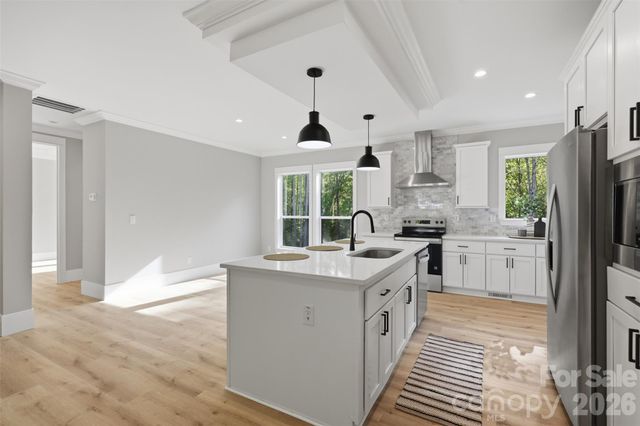 245 White Point Lane, Taylorsville, NC 28681
