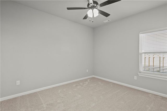 2198 S Magnificent Loop, Fayetteville, AR 72701