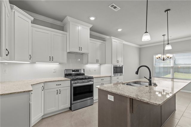 2198 S Magnificent Loop, Fayetteville, AR 72701