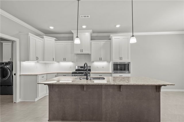 2198 S Magnificent Loop, Fayetteville, AR 72701