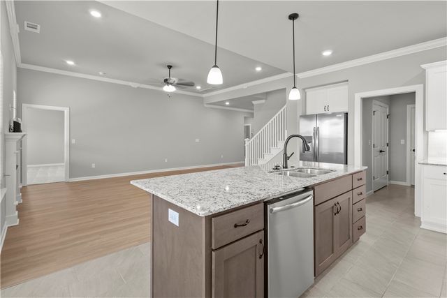 2198 S Magnificent Loop, Fayetteville, AR 72701