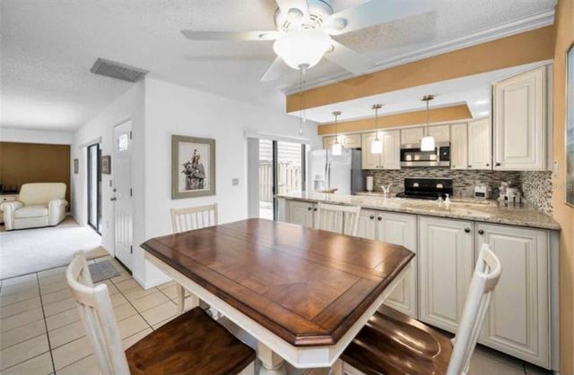 2725 5TH COURT, Palm Harbor, FL 34684