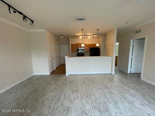 8290 GATE Parkway W 1110, Jacksonville, FL 32216