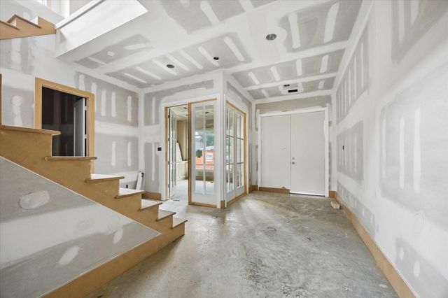 1514 Chantilly Lane, Houston, TX 77018