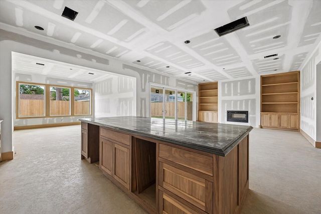 1514 Chantilly Lane, Houston, TX 77018