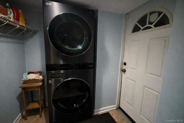 16 Altamont Avenue, Sea Cliff, NY 11579