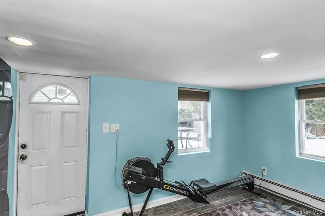 16 Altamont Avenue, Sea Cliff, NY 11579