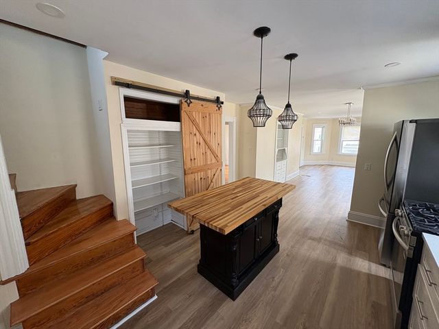 19 Bellingham Ave 19, Everett, MA 02149