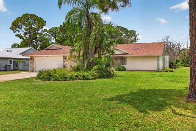 5803 DEER RUN Drive, Fort Pierce, FL 34951
