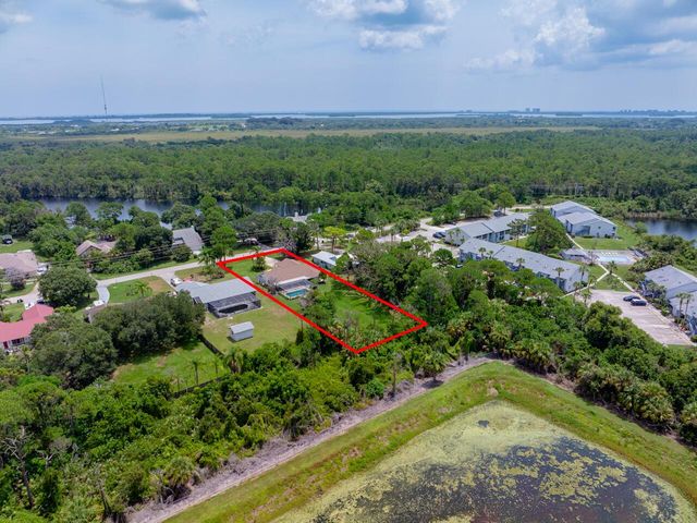 5803 DEER RUN Drive, Fort Pierce, FL 34951