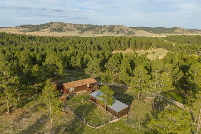 13800 HWY 40, Hermosa, SD 57744