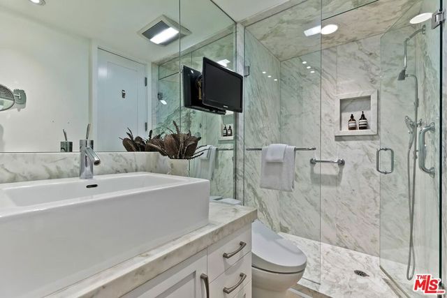 2279 Century Hill, Los Angeles, CA 90067