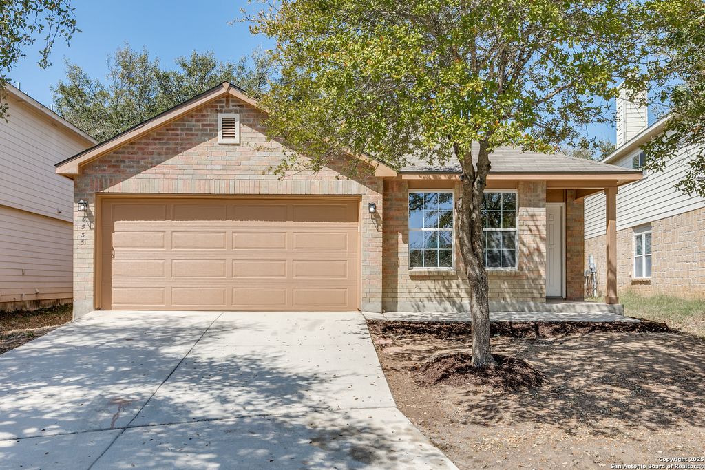 8535 Silver Brush, San Antonio, TX 78254