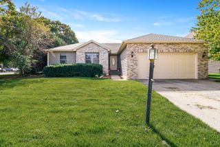 2706 Baldwin Court, Valparaiso, IN 46383