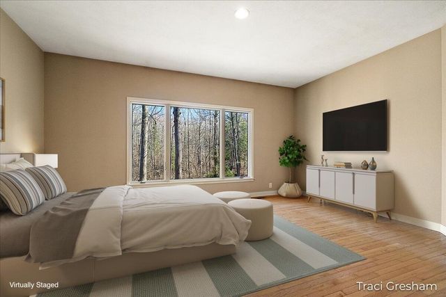 4960 S Hilton Park Road, Fruitport, MI 49415