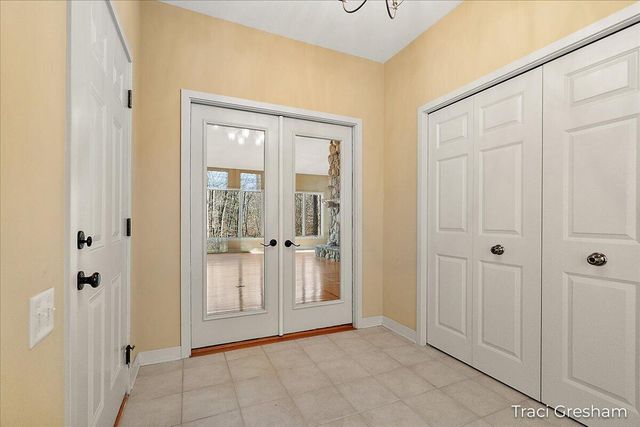 4960 S Hilton Park Road, Fruitport, MI 49415