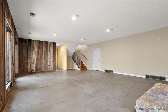 4960 S Hilton Park Road, Fruitport, MI 49415