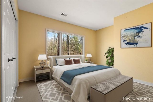 4960 S Hilton Park Road, Fruitport, MI 49415