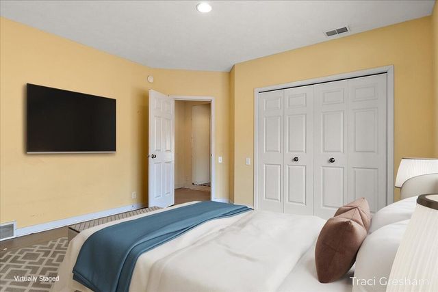 4960 S Hilton Park Road, Fruitport, MI 49415