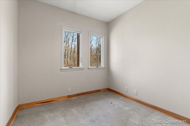 4960 S Hilton Park Road, Fruitport, MI 49415