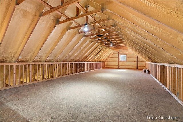 4960 S Hilton Park Road, Fruitport, MI 49415