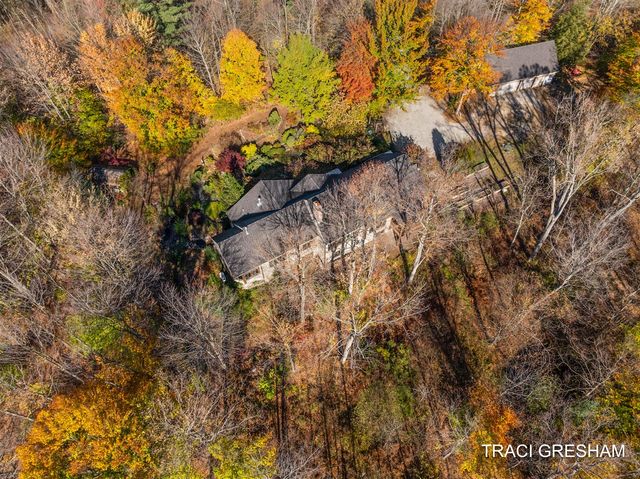 4960 S Hilton Park Road, Fruitport, MI 49415