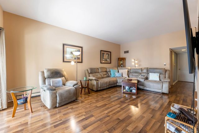 4123 W 98th Street C, Oak Lawn, IL 60453